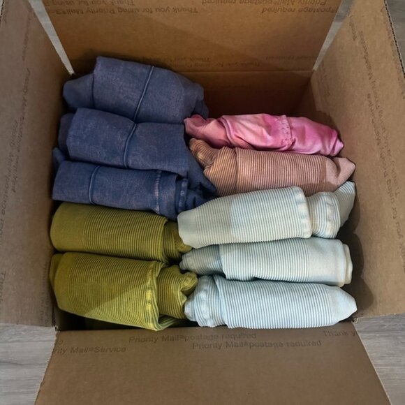1 box of NEW leggings 10 pairs
